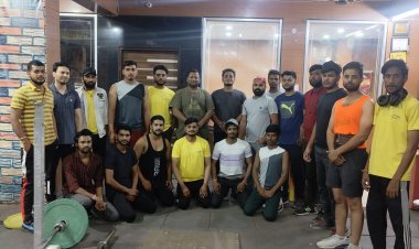 मेरी जिम सुमंगलम फिटनेस द्वारा युवा वर्ग के लिए 999/- में 365 दिन व्यायाम। युवा पीढ़ी ने दिया भरपूर सहयोग