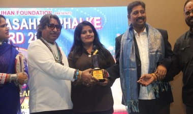 कुमार शानू ने किया दिलीप सेन, ऋतु पाठक, एसीपी संजय पाटिल को दादा साहेब फाल्के अवार्ड 2023 से सम्मानित