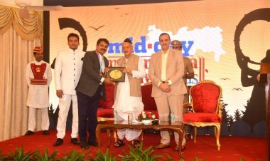 निर्माता झूलन प्रसाद गुप्ता  महाराष्ट्र गौरव अवार्ड 2023 से सम्मानित